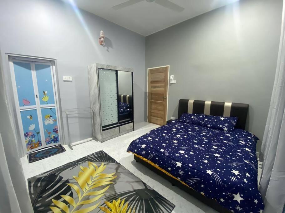 Homestay Kak Tiy Kuala Terengganu Exterior photo