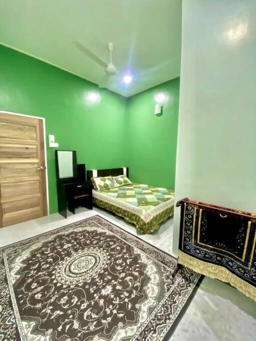Homestay Kak Tiy Kuala Terengganu Exterior photo